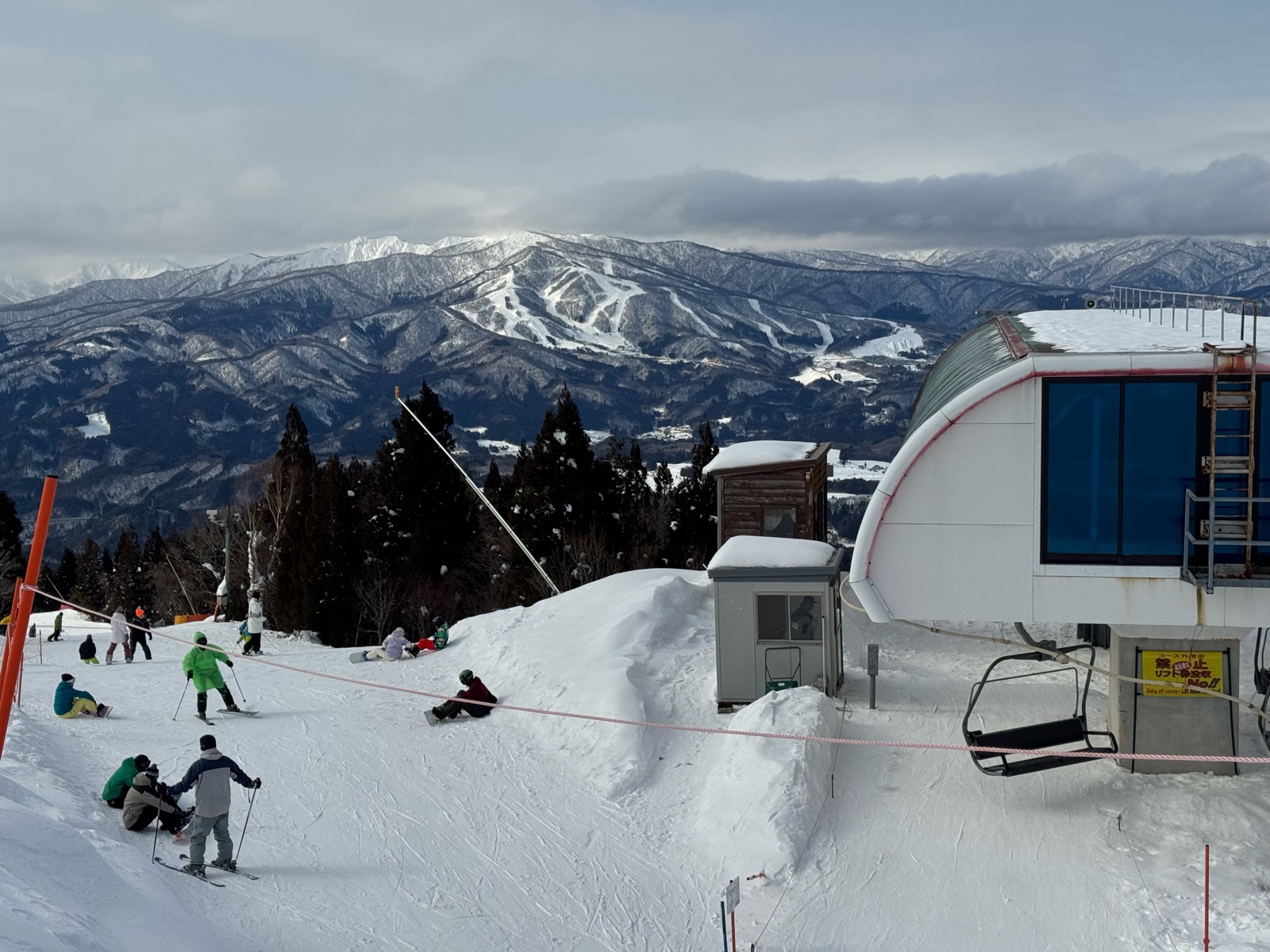 ホワイトピアたかす