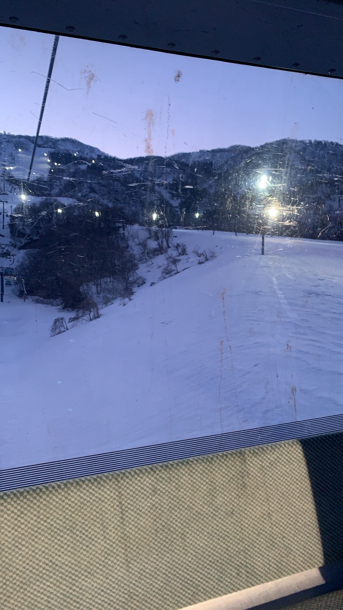 イオックスアローザ