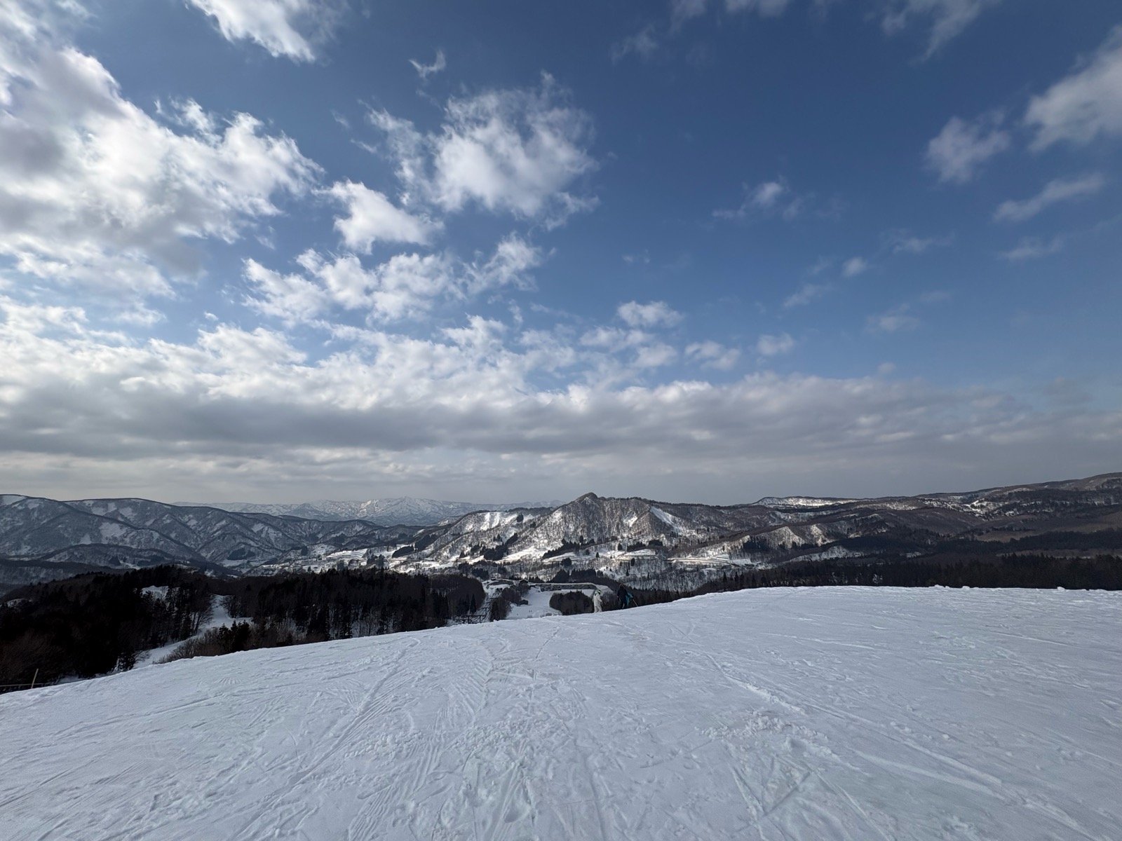 湯殿山スキー場